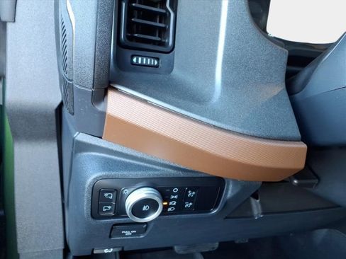 Used 2024 Ford Bronco Outer Banks image 27