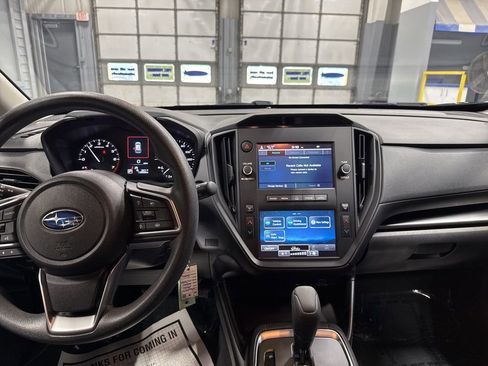 Used 2024 Subaru Impreza 2.0i AWD/4WD image 12