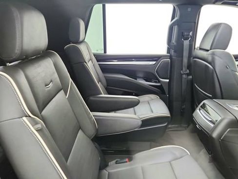 Used 2025 Cadillac Escalade Sport w/ Touring Package image 26