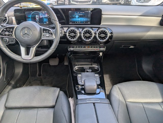 Used 2022 Mercedes-Benz A 220 image 7
