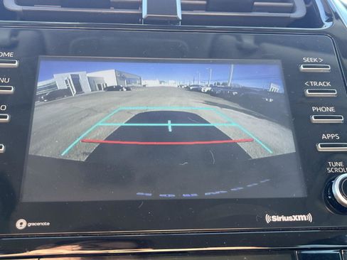 Used 2022 Toyota Prius XLE image 16