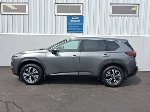 Used 2021 Nissan Rogue SV w/ Premium Package AWD/4WD image 2