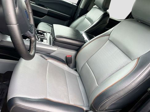 Used 2025 Ford F150 Lariat w/ Equipment Group 502A High image 20