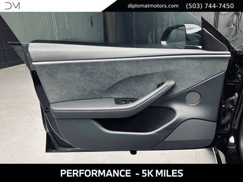Used 2025 Tesla Model 3 Performance AWD/4WD image 25