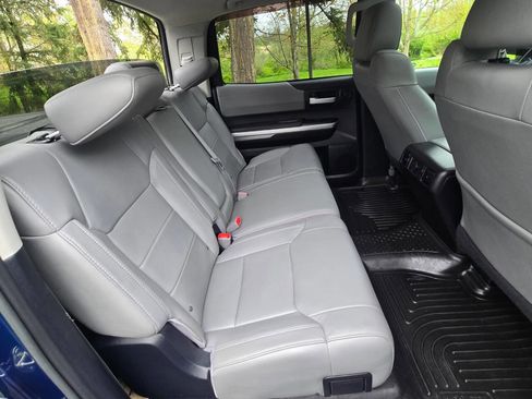 Used 2014 Toyota Tundra Limited w/ Limited Premium Package AWD/4WD image 16