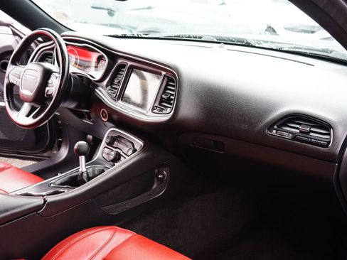 Used 2015 Dodge Challenger R/T Plus image 11