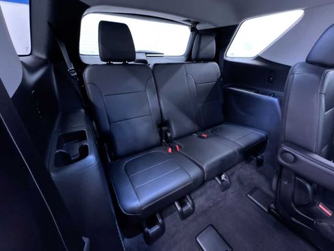Used 2020 Chevrolet Traverse RS FWD image 44