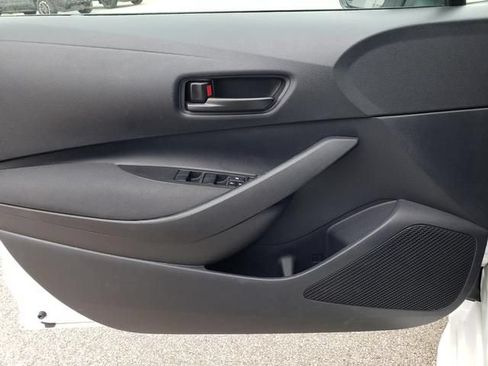 Used 2026 Toyota Corolla LE FWD image 10