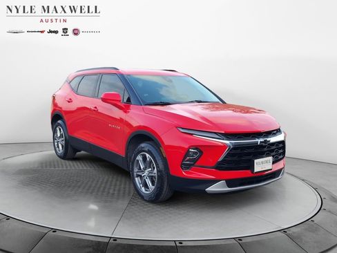 Used 2023 Chevrolet Blazer LT w/ Convenience Package image 2