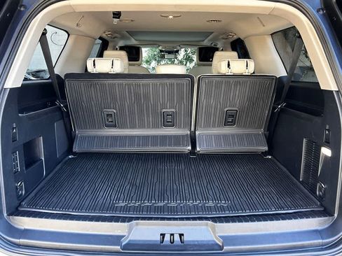 Used 2021 Ford Expedition Max Platinum AWD/4WD image 20