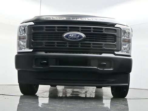 Used 2026 Ford F250 XL AWD/4WD image 38