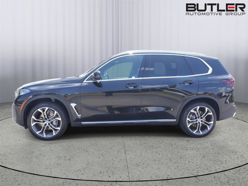New 2026 BMW X5 xDrive40i w/ Climate Comfort Package AWD/4WD image 4