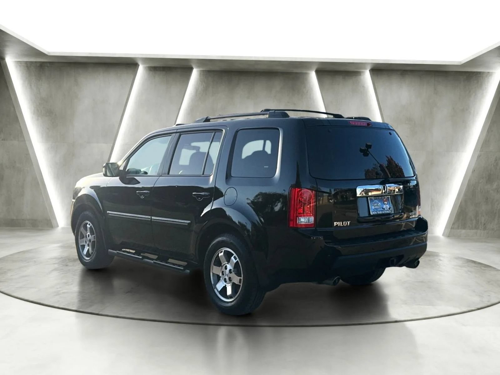 Used 2011 Honda Pilot Touring image 4