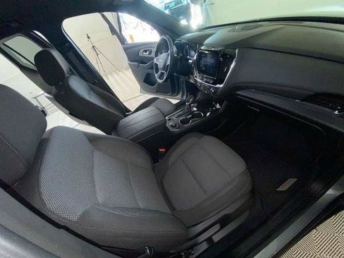 Used 2023 Chevrolet Traverse LT w/ LPO, Floor Liner Package AWD/4WD image 43