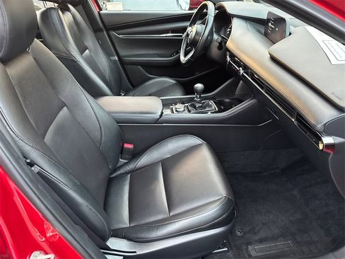 Used 2022 MAZDA MAZDA3 s image 14