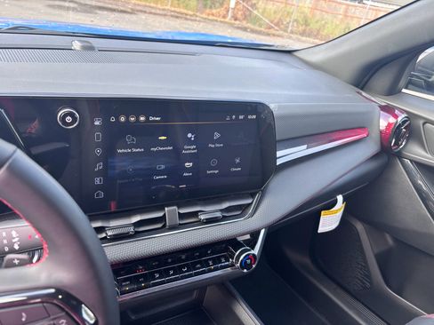 New 2025 Chevrolet Equinox RS image 22