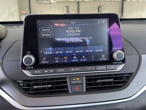 Used 2023 Nissan Altima 2.5 SR image 18