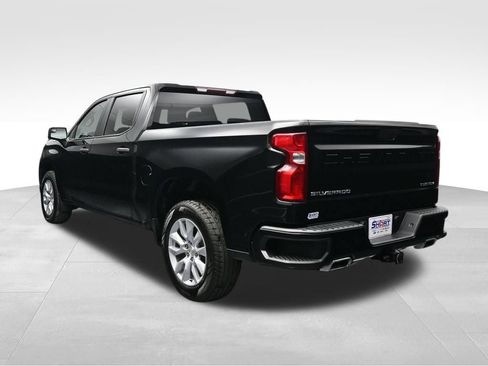 Used 2020 Chevrolet Silverado 1500 Custom w/ Custom Value Package RWD image 3