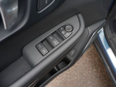 Used 2025 Buick Enclave Preferred image 16