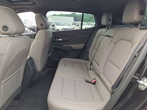 Used 2025 Buick Envista Avenir FWD image 19