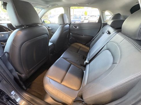 Used 2022 Hyundai Kona Limited FWD image 25
