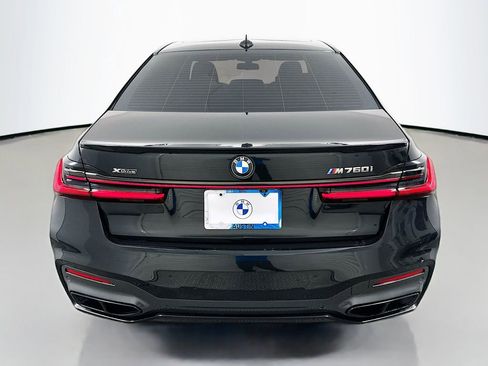 Used 2022 BMW M760i xDrive w/ Luxury Rear Seating Package image 6