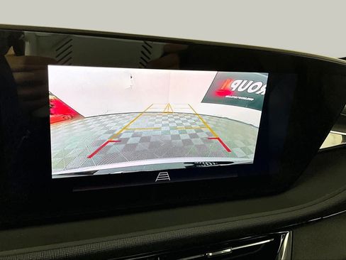 Used 2025 Buick Envista Sport Touring FWD image 25