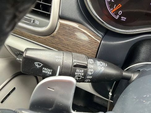 Used 2017 Jeep Grand Cherokee Summit AWD/4WD image 13