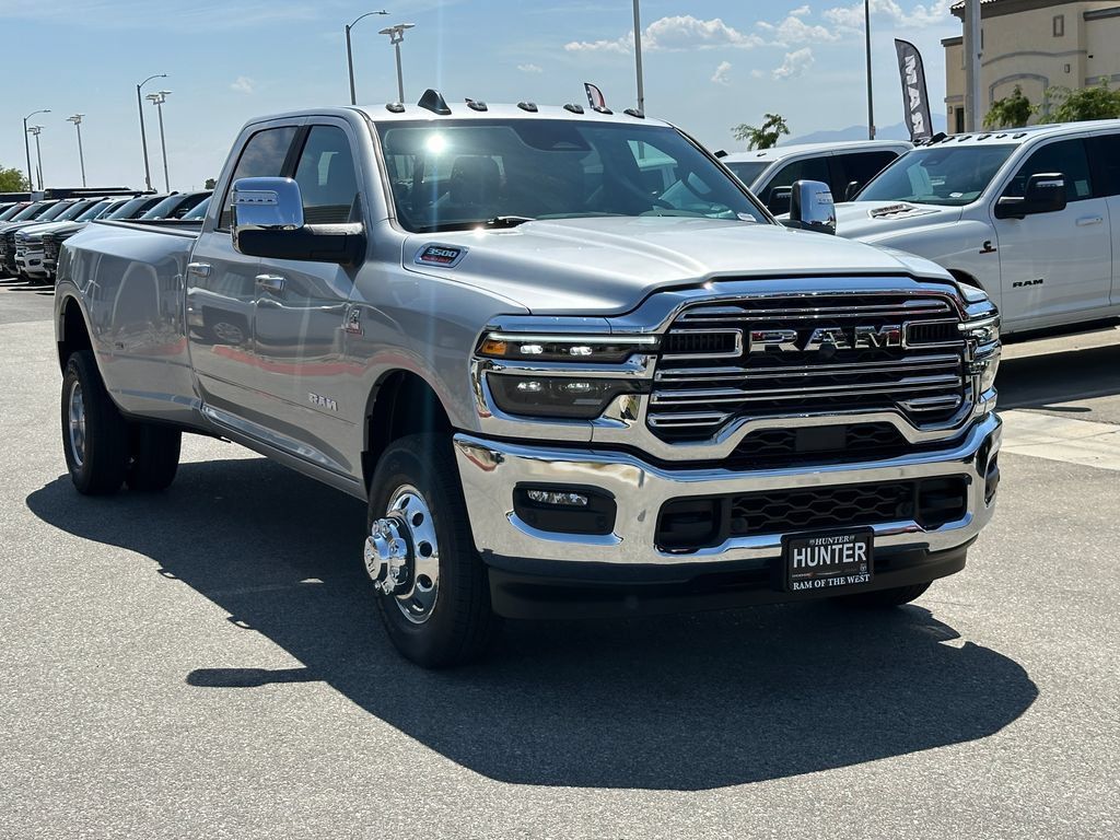 New 2026 RAM 3500 Laramie AWD/4WD image 10
