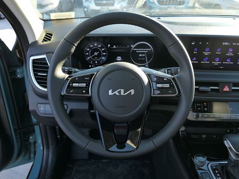 New 2026 Kia Seltos EX FWD image 16