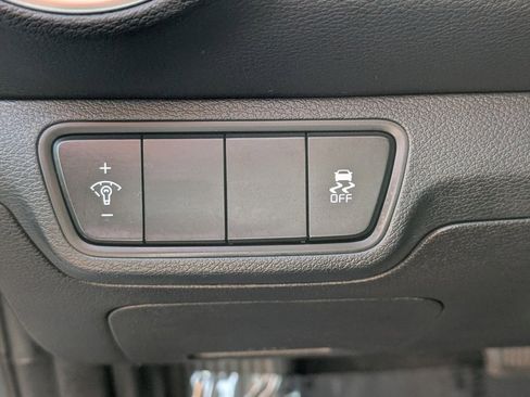 Certified 2023 Kia Forte LXS image 10