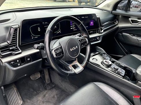 Used 2023 Kia Sportage EX image 11