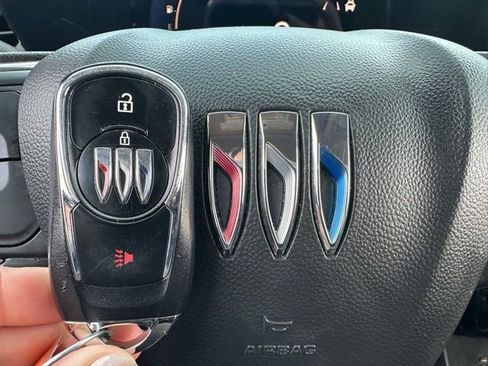 Used 2024 Buick Encore GX Sport Touring image 50