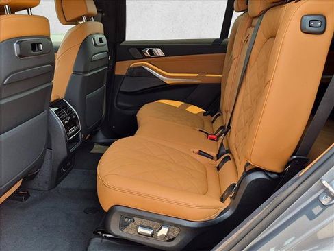 New 2027 BMW X7 xDrive40i w/ M Sport Package AWD/4WD image 17