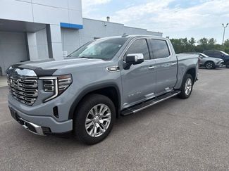 Used 2024 GMC Sierra 1500 Denali w/ Technology Package AWD/4WD video 1
