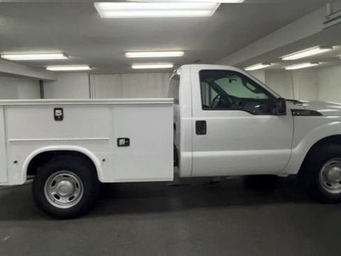 Used 2015 Ford F250 XL RWD image 9