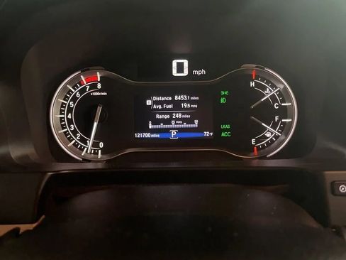 Used 2017 Honda Pilot Touring image 29