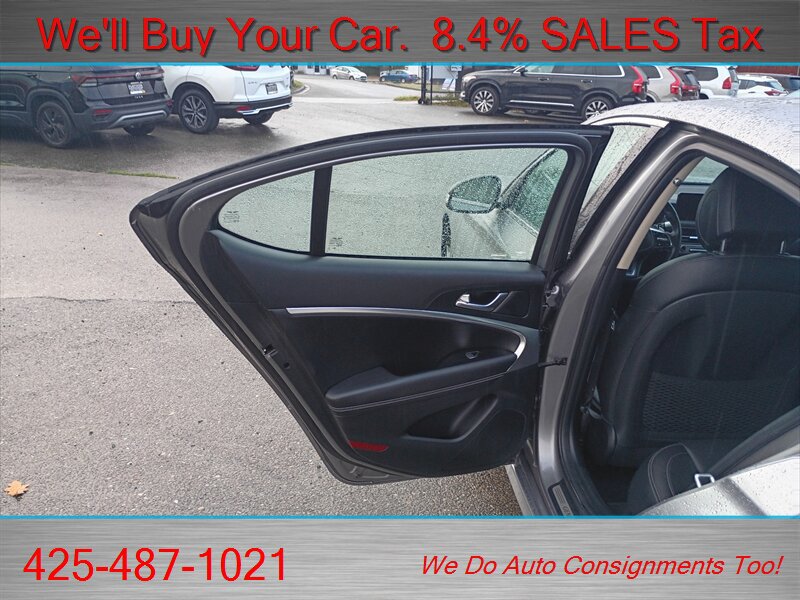 Used 2025 Genesis G70 2.5T RWD image 15