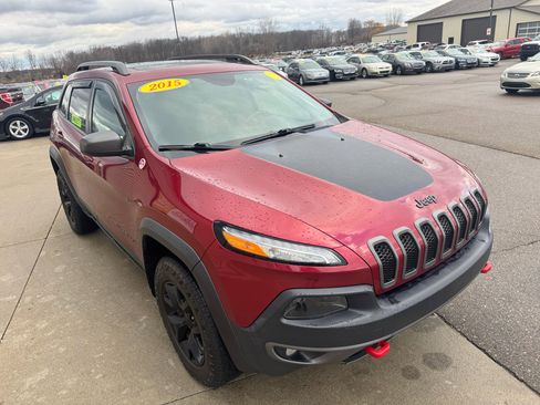 Used 2015 Jeep Cherokee Trailhawk w/ Comfort/Convenience Group image 3