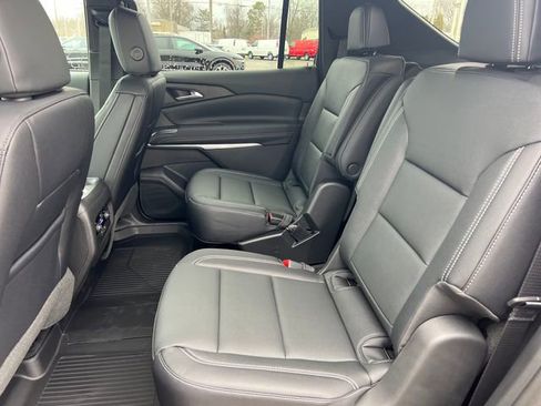 New 2026 Chevrolet Traverse LT w/ Driver Confidence Package image 20