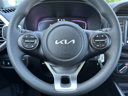 New 2025 Kia Soul LX image 22