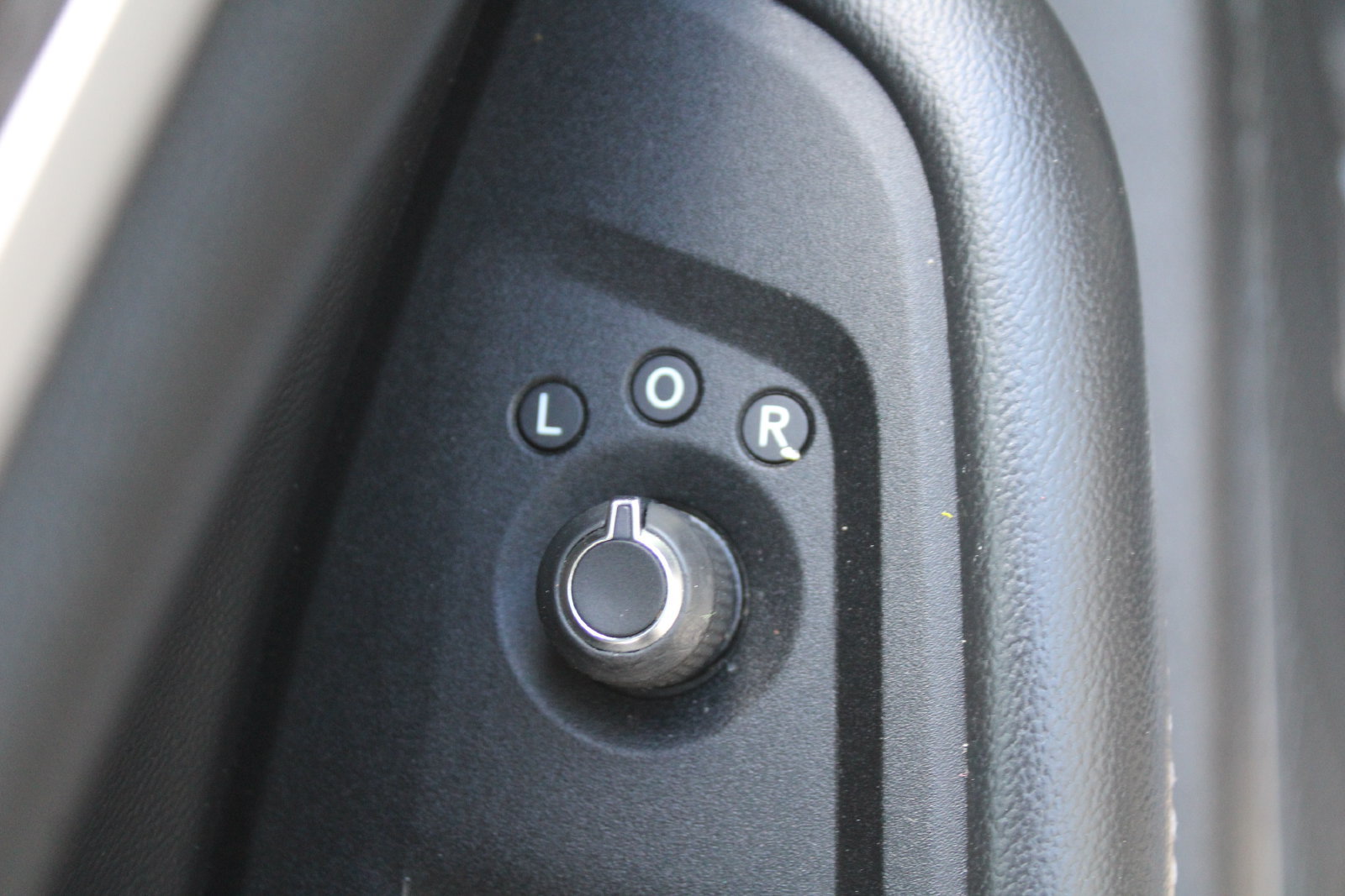 Used 2022 Jeep Grand Cherokee L Limited RWD image 21