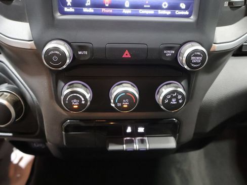 Used 2020 RAM 1500 Big Horn AWD/4WD image 27