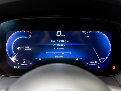 Used 2023 Maserati Grecale GT image 17