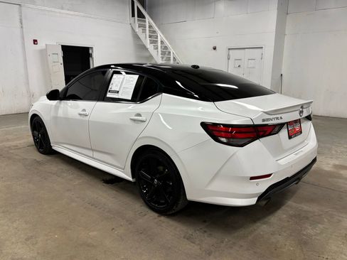 Used 2023 Nissan Sentra SR w/ SR Premium Package FWD image 5