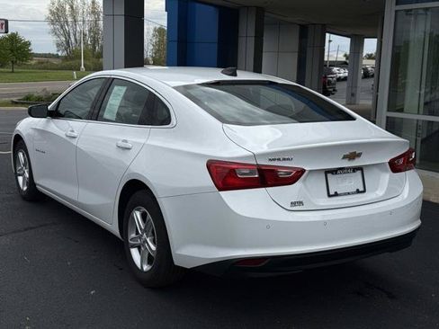 Used 2024 Chevrolet Malibu LS w/ Driver Confidence Package FWD image 4