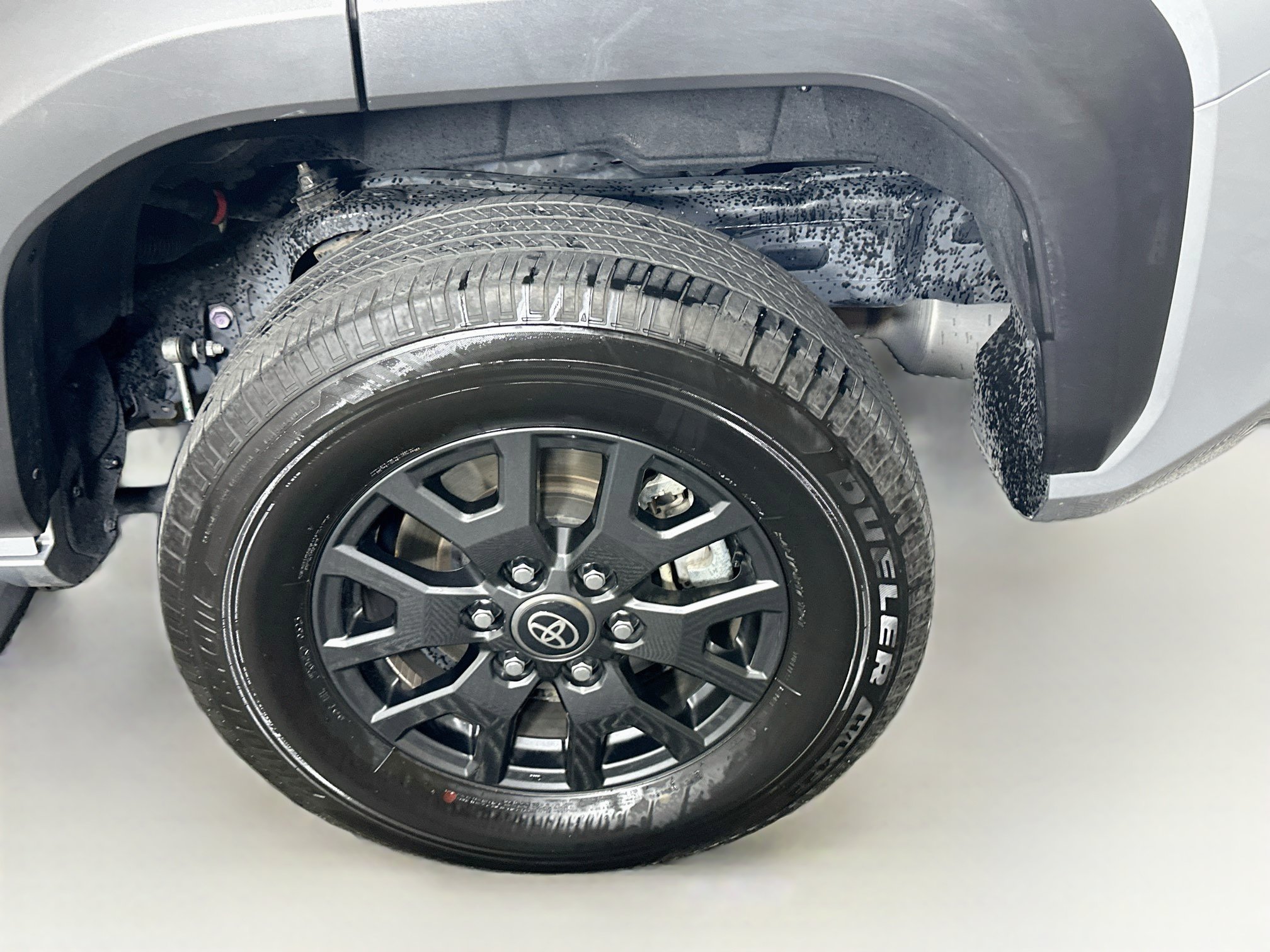 Used 2025 Toyota 4Runner SR5 AWD/4WD image 11