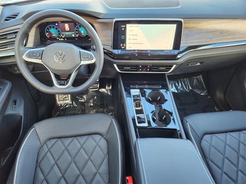 New 2026 Volkswagen Atlas SEL Premium R-Line image 2