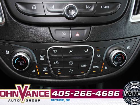Used 2024 Chevrolet Malibu LT FWD image 35