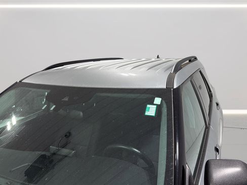 Used 2023 Ford Explorer XLT RWD image 29